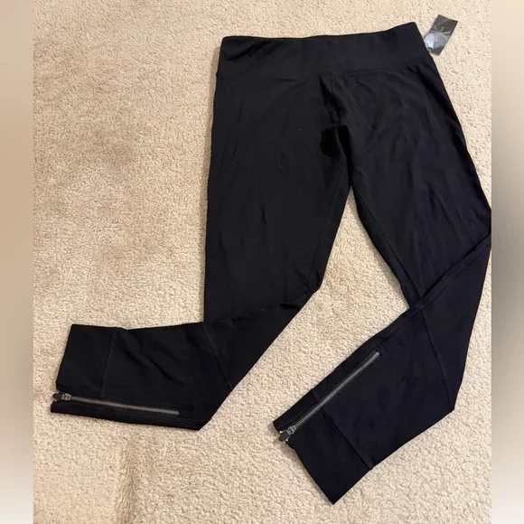 Calvin Klein Women's Classic Black Leggings - Picture 3 of 10